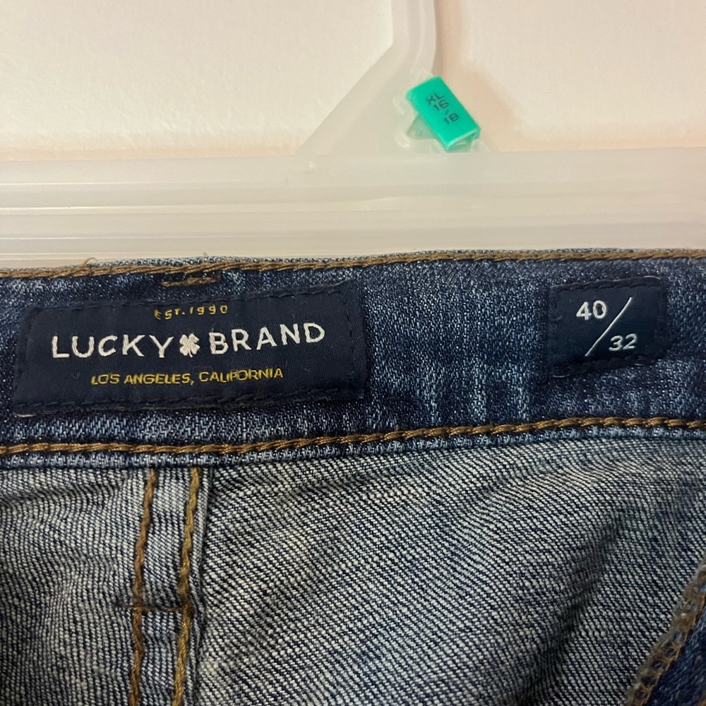 Men’s Lucky Brand 221 Straight Jeans 40x32 (Measured 42x31) Dark Wash - Picture 3 of 10